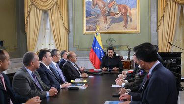Nicolás Maduro había convocado a una reunión del Consejo de de Defensa, luego de ser señalado de dar un golpe de Estado
