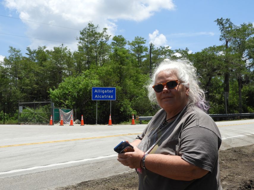 A Nora no le agrada lo que ocurre en Alligator Alcatraz.&nbsp;