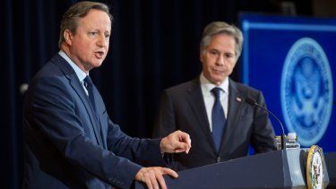 El ministro británico de Relaciones Exteriores, David Cameron y el secretario de Estado de EEUU, Antony Blinken, Washington, D.C.