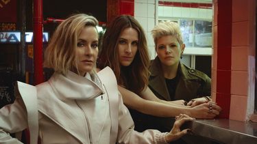 Martie Maguire, Emily Robison y Natalie Maines, integrantes del grupo The Chicks.