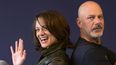 La actriz italiana Asia Argento posa junto al director de cine estadounidense Rob Cohen, a quien ha acusado de abuso sexual.