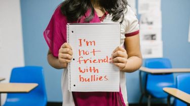 La Unesco junto a la Organización Mundial de la Salud (OMS) y Unicef diseñó una guía para promover la salud mental y el bienestar a partir de un enfoque escolar