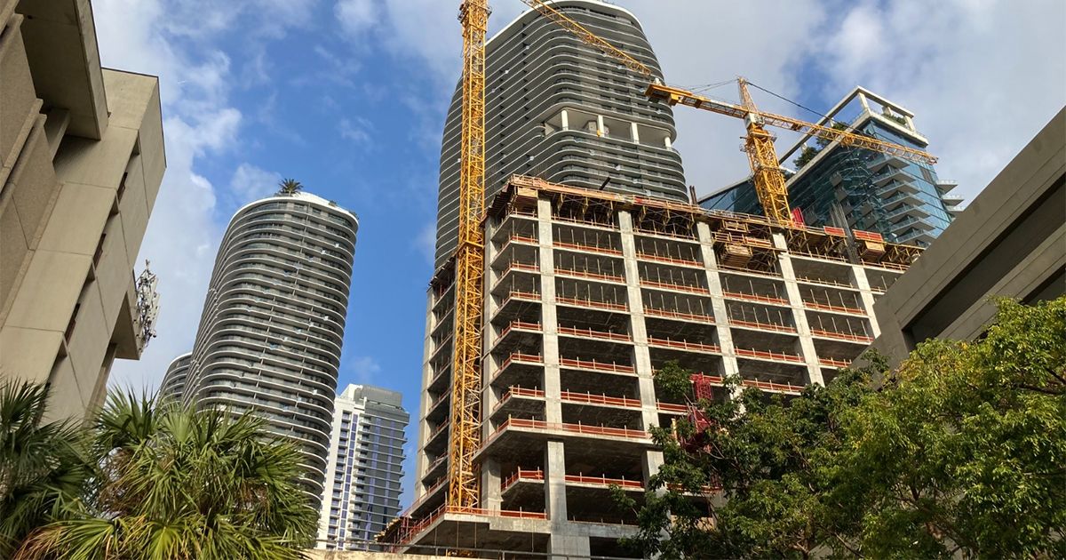 Miami lidera construcción de apartamentos en Florida con más de 15.600 nuevas unidades en 2025