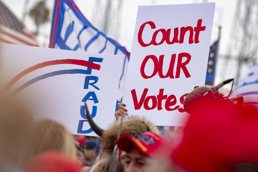 Según una encuesta realizada por el diario Politico, el 70 por ciento de los republicanos considera ahora que las elecciones no han sido libres ni justas