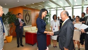 La embajadora de EEUU ante las Naciones Unidas, Nikki Haley, se reunió en agosto con Yukiya Amano, director general del Organismo Internacional de Energía Atómica, encargado de verificar el cumplimiento del acuerdo.