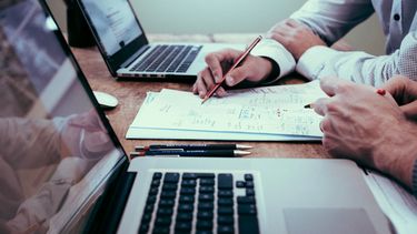 Peque&ntilde;os negocios pueden solicitar ayudas al Gobierno federal.