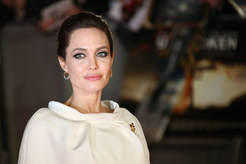 La actriz asiste a una presentación especial del nuevo filme en Londres. (AP)