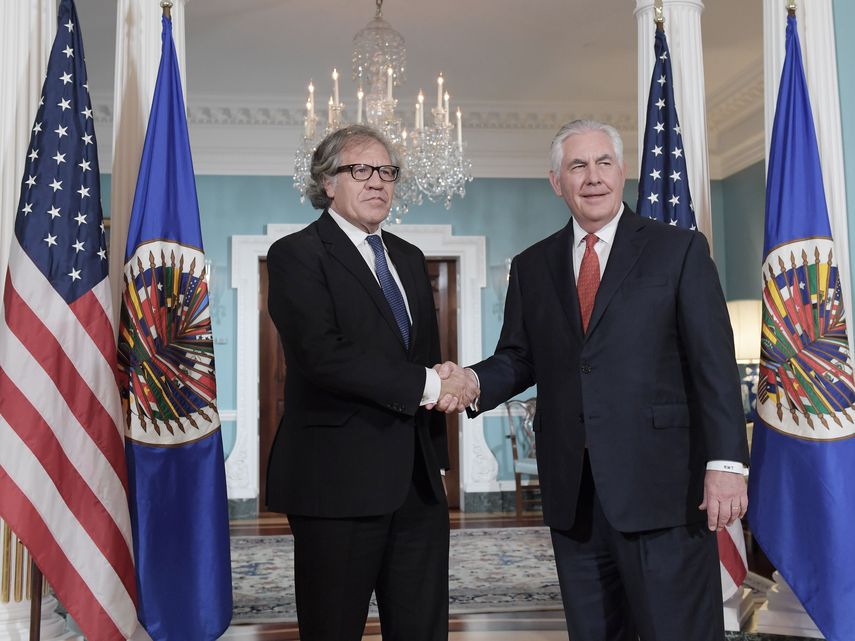 El secretario de Estado norteamericano, Rex Tillerson, y el secretario general de la OEA, Luis Almagro