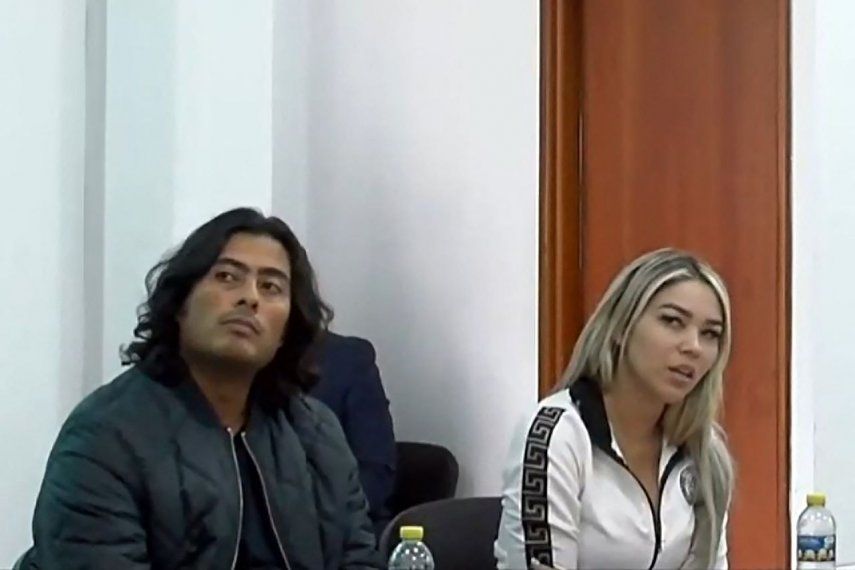 Nicolás Petro, hijo del presidente Gustavo Petro, y su exesposa Day Vásquez, detenidos en la fiscalía.