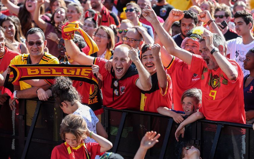 Los fanáticos belgas aplaudieron el logro de sus guerreros, pero seguro que ahora querrán que se queden con la Copa en cuatro años cuando el Mundial se juegue en Catar.