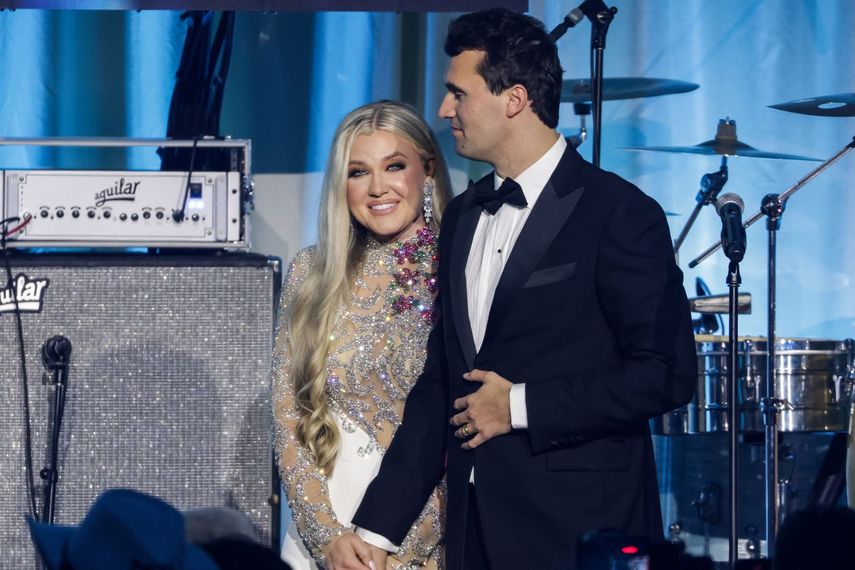 Erika Kirk junto a su esposo Charlie Kirk, asesinado de forma atroz durante un debate en la Universidad de Utah por un radical de izquierda.