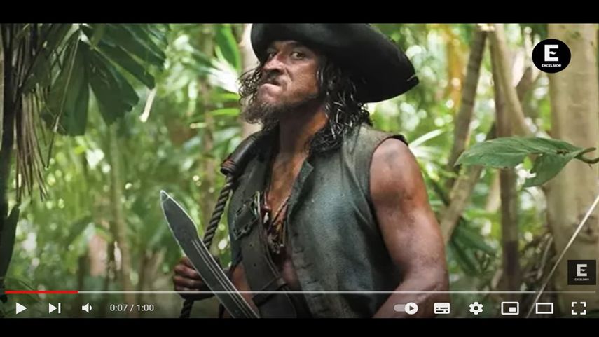 El actor Tamayo Perry en una escena de la película Pirates of the Caribbean.