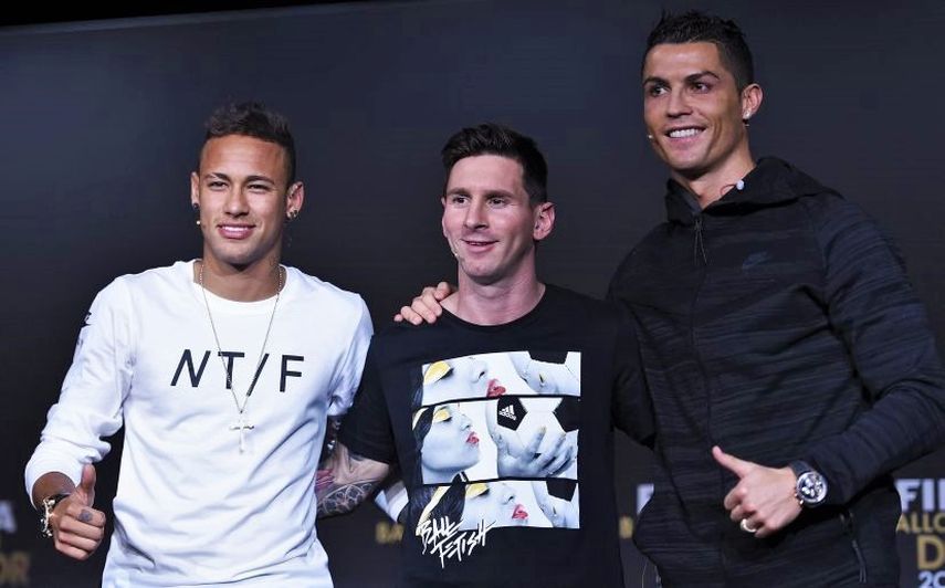 Messi, Cristiano y Neymar se mantienen por años consecutivos en lo más alto de la publicación anual. (EFE)