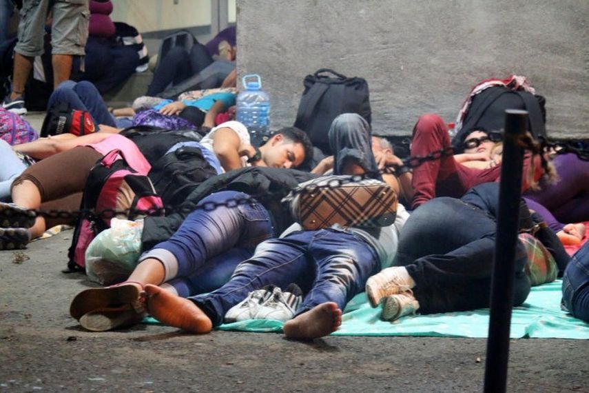 Unos 4.500 migrantes se encuentran varados en el lado costarricense de la frontera con Nicaragua (TWITTER/@Soy502)