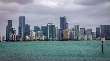 Una vista general de Miami desde el Canal Rickenbacker, el 15 de diciembre de 2023, en el sur de Florida.&nbsp;