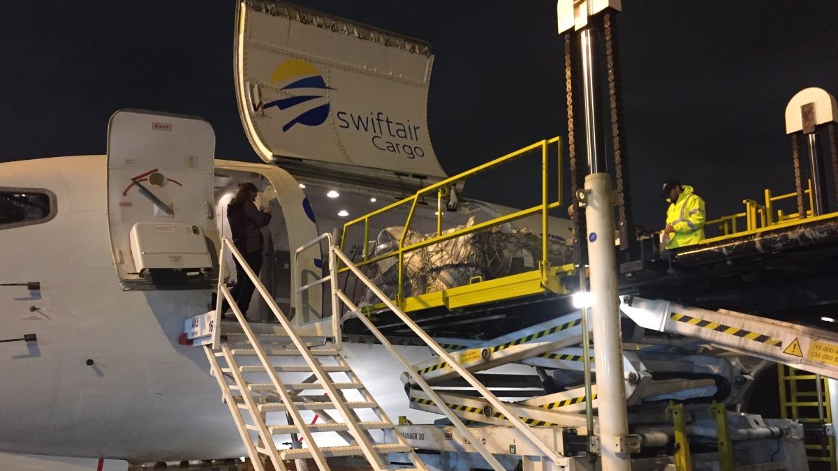 Autorizan a una tercera aerolínea a transportar ayuda humanitaria a Cuba Autorizan a una tercera aerolínea a transportar ayuda humanitaria a Cuba