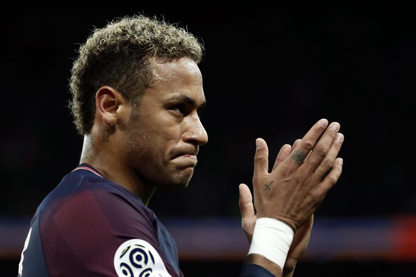 Así lo informó la UEFA, que abrió el citado procedimiento el pasado 22 de marzo por las declaraciones hechas por el jugador al término de ese encuentro, disputado en el Parque de los Príncipes y que terminó 1-3 con la consecuente eliminación del conjunto francés en octavos de final.