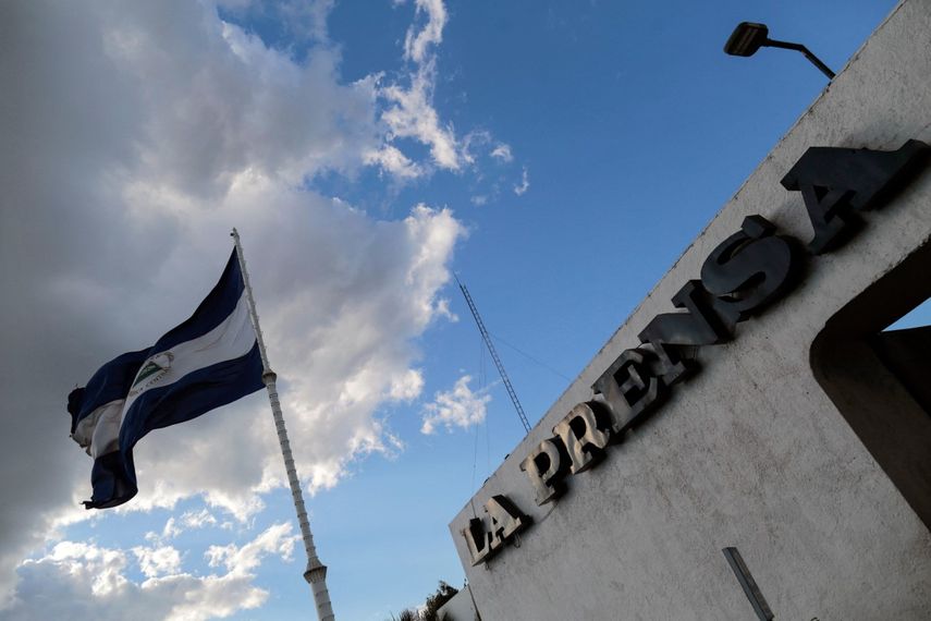Vista parcial de la fachada del periódico La Prensa, en Managua, el 18 de enero de 2019. El Premio Mundial de Libertad de Prensa de la UNESCO fue otorgado el 3 de mayo de 2025 al periódico nicaragüense La Prensa, el histórico diario de este país centroamericano, cuya redacción se vio obligada a exiliarse por la feroz represión del régimen.&nbsp;