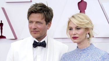 Thomas Vinterberg y Helene Reingaard Neumann asisten a la 93 entrega anual de los premios de la Academia en Union Station el 25 de abril de 2021 en Los Angeles, California. Another Round se alza con el Oscar a Mejor película internacional.