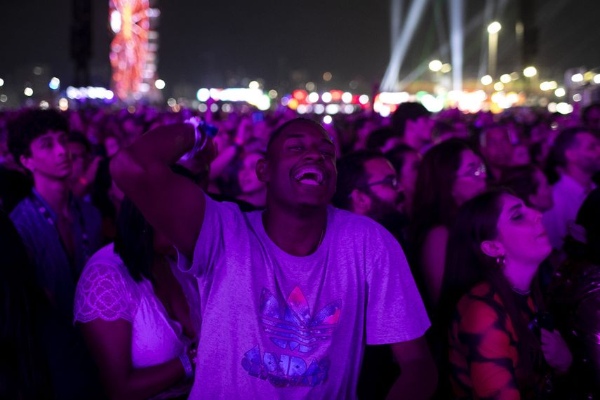Henrique Miranda da Silva Martins, sordo de 24 años, durante un concierto en el festival de música Rock in Rio en Río de Janeiro, el sábado 21 de septiembre de 2024.