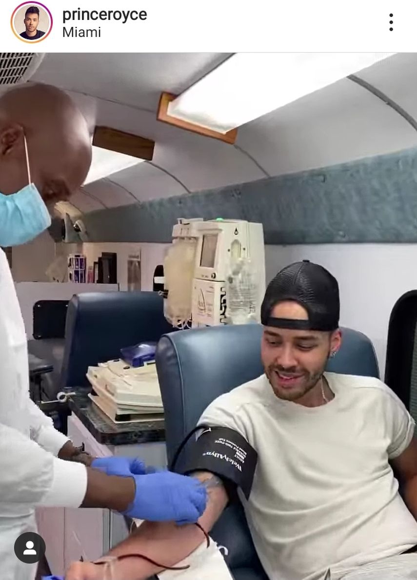 El cantante Prince Royce dona plasma convaleciente tras recuperarse del COVID-19.&nbsp;