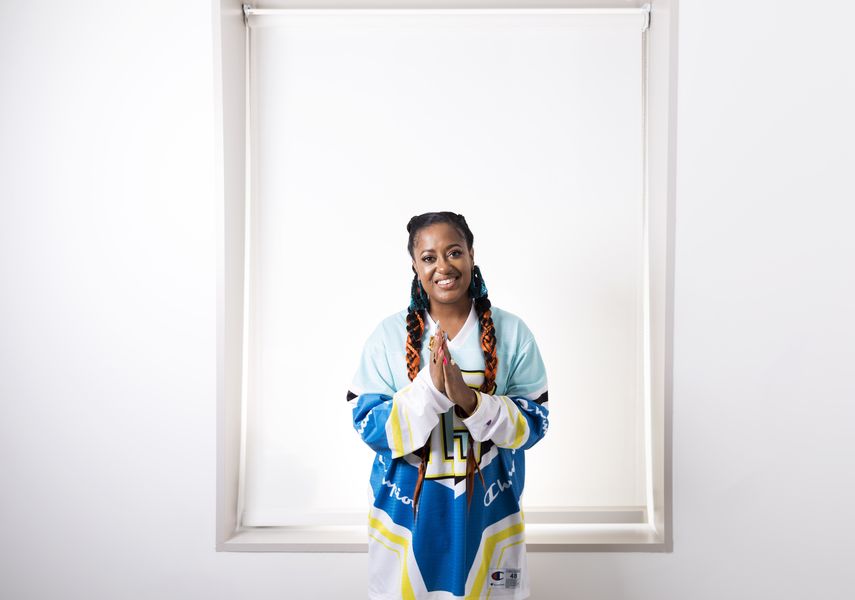 Pray Momma Dont Cry de Rapsody es una de las cuatro canciones incluidas en el EP I Cant Breath/Music for the Movement, un esfuerzo entre Disney Music Group y The Undefeated, la plataforma de ESPN para explorar intersecciones de raza, deporte y cultura.&nbsp;