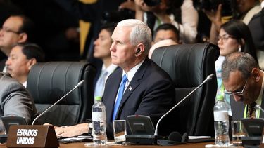 Mike Pence, vicepresidente de EEUU, participa en la VII Cumbre de las Américas en Lima, Perú.