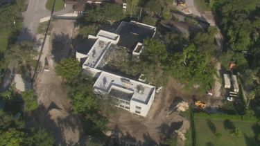 La escuela ha rescindido su contrato con la compañía de seguridad que empleaba al guardia.