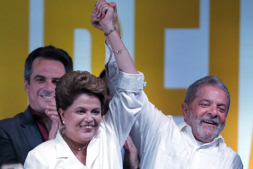 Los sistemas electrónicos de votación en Brasil son de la empresa Smarmatic, la misma que estuvo involucrada en escándalos de fraude electoral en Venezuela