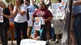 Los familiares y beneficiarios de la Acción Diferida (DACA) viven con ansiedad los rumores de que el presidente Donald Trump podría cancelar este amparo migratorio que protege a 800.000 jóvenes, que intentar asimilar su probable nueva realidad.