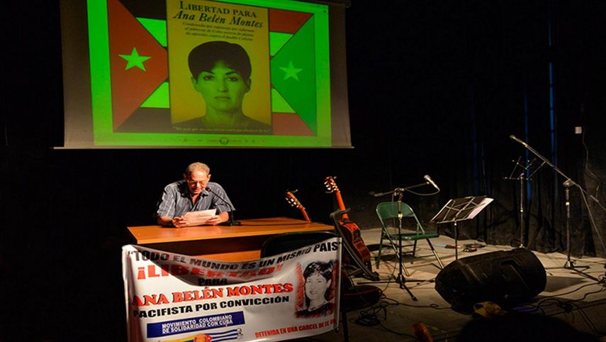 Imagen del primer acto público celebrado en Cuba para pedir la libertad de la espía Ana Belén Montes.