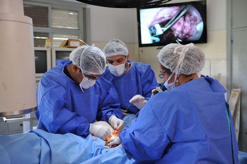 Cuando nuestro cuerpo no es capaz de ejecutar los miles de procesos internos que garantizan la vida, es necesario recurrir a una cirugía para sustituir los órganos que ya no funcionan. (Archivo)