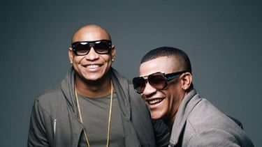 El dúo cubano Gente de Zona.