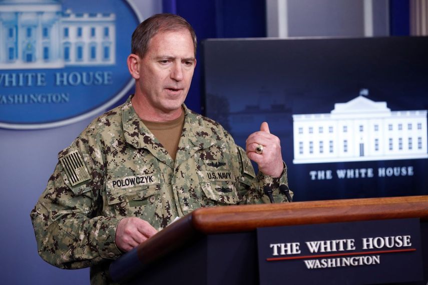 Contraalmirante de la Naval John Polowczyk, director de suministros de la Agencia Federal de Manejo de Emergencias de EEUU, en Washington el 5 de abril del 2020.