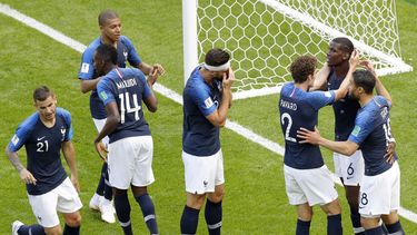 Un remate de Pogba, que validaron con la tecnología, le dio la victoria a los galos en la etapa final del encuentro.