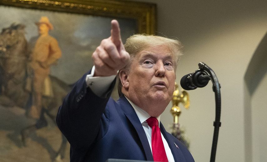 El presidente Donald Trump&nbsp;ofrece declaraciones&nbsp;en la Casa Blanca, Washington, jueves 9 de enero de 2020.