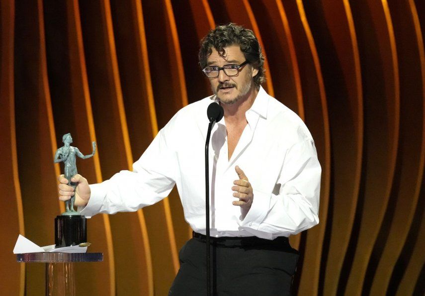 Pedro Pascal recibe el premio a mejor actor en una serie de drama por The Last of Us en la 30a entrega anual de los Premios SAG del Sindicato de Actores de la Pantalla el sábado 24 de febrero de 2024 en el Shrine Auditorium en Los Ángeles.&nbsp;