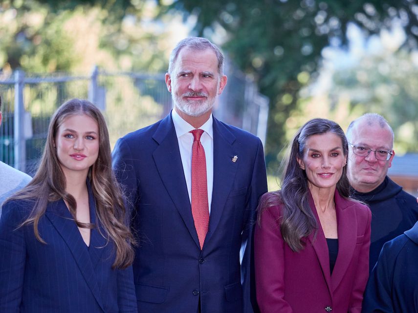 La princesa de Asturias y Viana, Leonor; el rey Felipe VI y la reina Letizia, durante su visita al Monasterio de San Salvador de Leyre, a 26 de septiembre de 2025, en Yesa, Navarra.&nbsp;