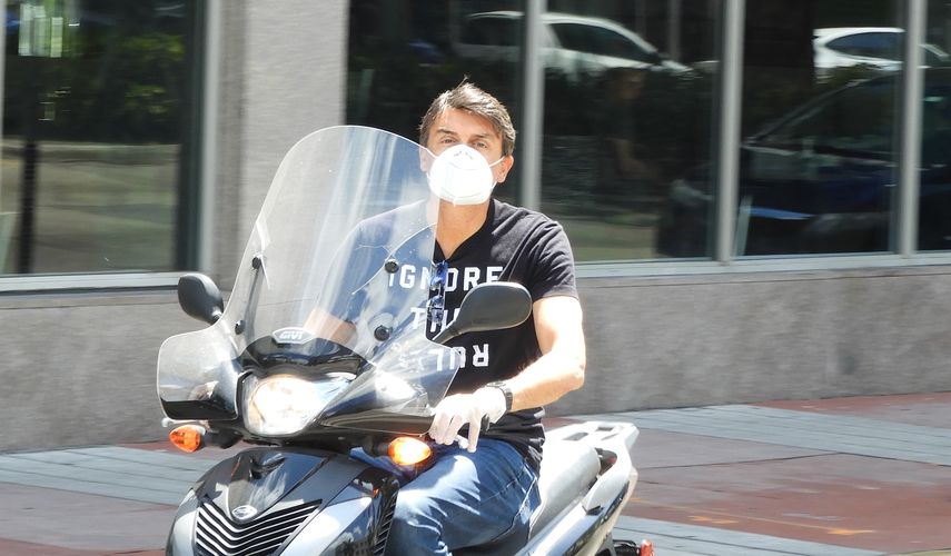 En Florida se registan 2.355 casos de personas contagiadas por coronavirus. 