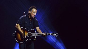 Bruce Springsteen toca en la ceremonia de clausura de los Juegos Invictus en Toronto, el 30 de septiembre de 2017. El más reciente álbum de Springsteen, Letter To You, salió el 23 de octubre del 2020.&nbsp;