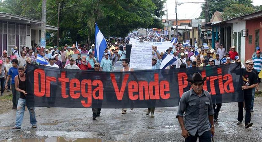 Miles de nicaragüense desafiaron el acoso gubernamental y marcharon contra el proyecto del canal interoceánico. (TOMADA DEL FACEBOOK NICARAGUA SIN HERIDAS)