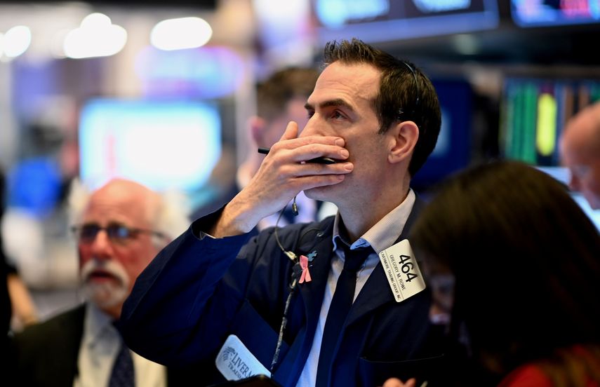 El desplome del Dow Jones se preve&iacute;a desde el inicio de la jornada de este lunes.