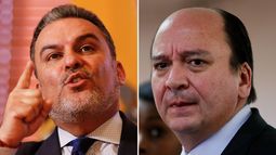 El presidente del Parlamento, José Serrano (izq.), y el fiscal general de&nbsp;Ecuador, Carlos Baca.