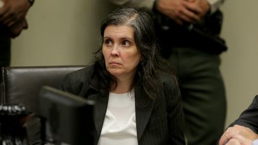 En la imagen, Louise Turpin, quien, junto a su esposo David Turpin (fuera de cuadro), mantuvo secuestrados a sus 13 hijos en condiciones insalubres.&nbsp;