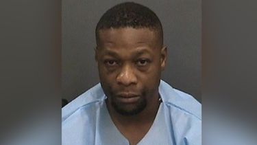 Tyron Terell Johnson, de 42 años,&nbsp;disparó a la mujer y al niño porque estaba siendo atacado.