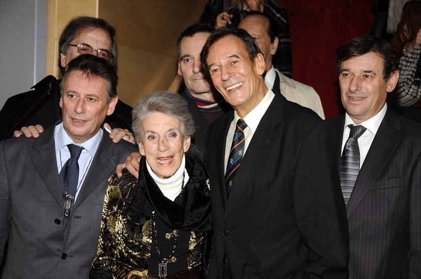El actor español Tony Isbert junto a su madre, la también actriz María Isbert.