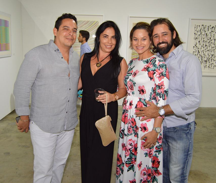 Rafael Motta, Alessandra Toledo, Erika y Rod Dávila
