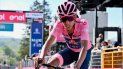 El ciclista colombiano Egan Bernal tras completar la 17ma etapa del Giro de Italia, en Sega Di Ala, el 26 de mayo de 2021. Puede que se pierda el Tour de Francia en 2022