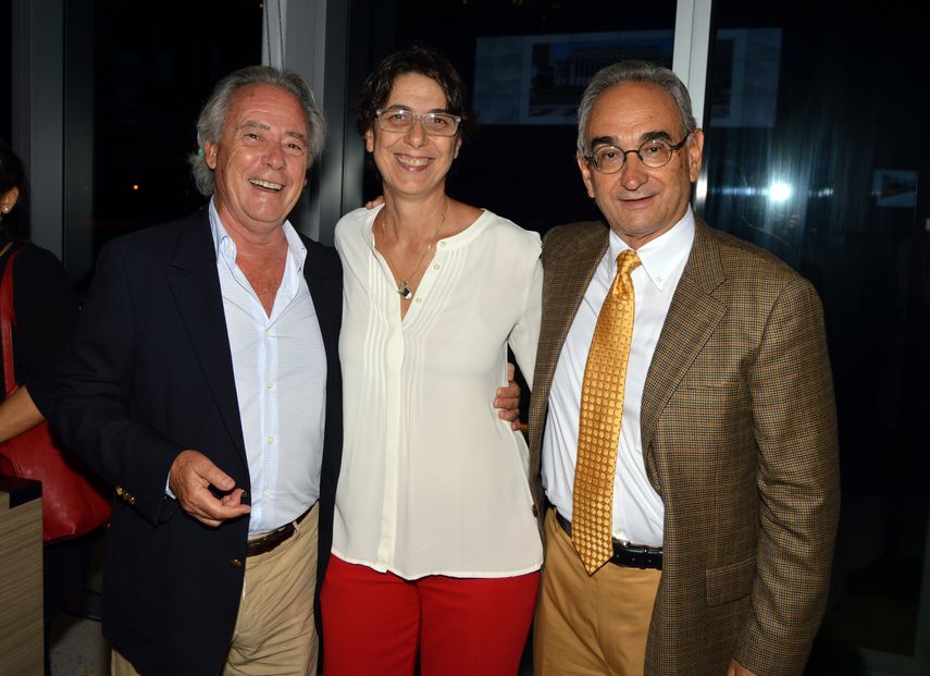 Roberto Laya, Bárbara Pedezoli y &nbsp;el arquitecto del edificio Luis Revuelta