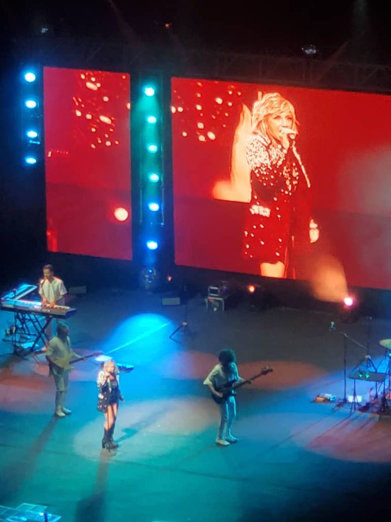 La cantante española Ana Torroja durante la presentación que ofreció en Caracas el 23 de junio de 2022. 